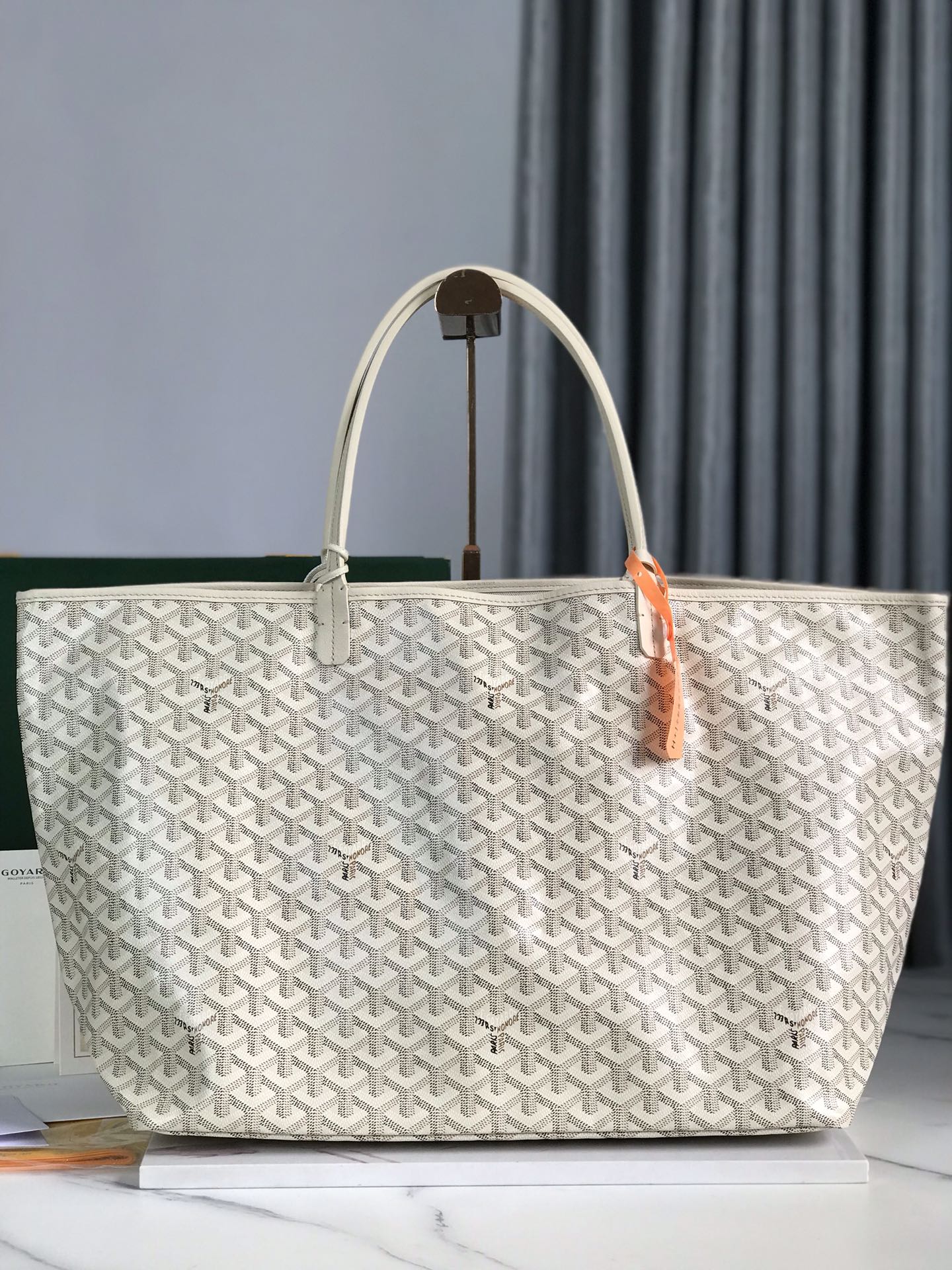 Saint Louis GM Tote Bag In White